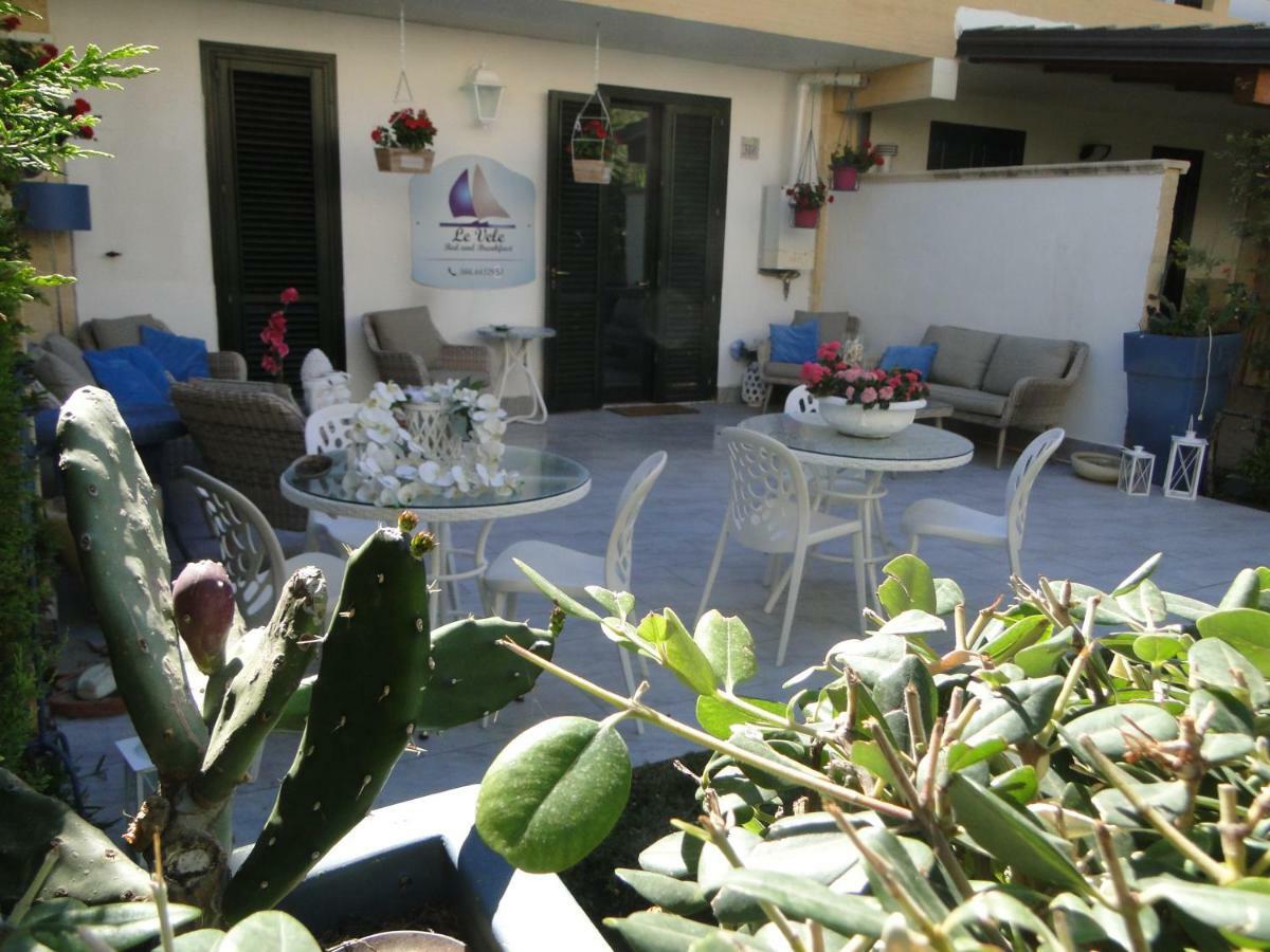 Le Vele Bed & Breakfast Campofelice Di Roccella Exterior photo