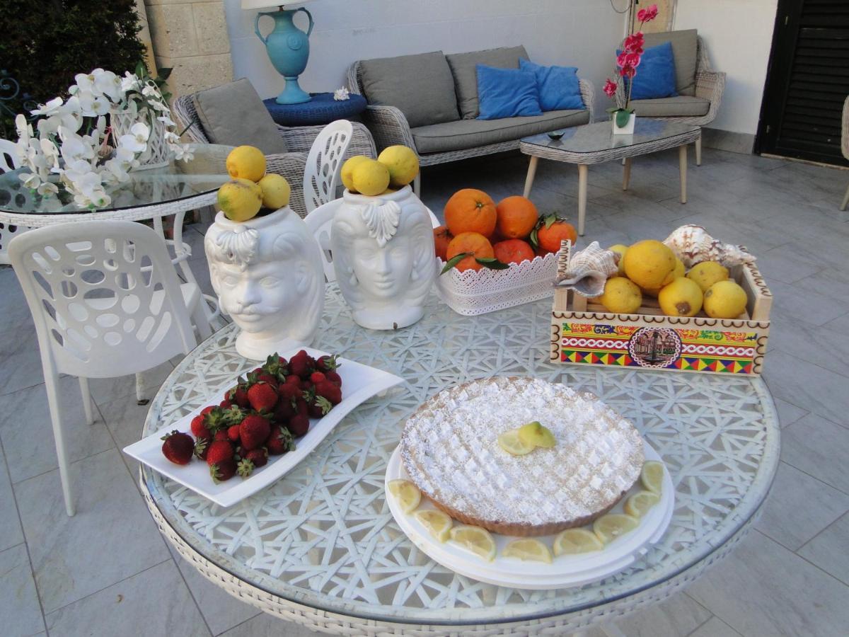 Le Vele Bed & Breakfast Campofelice Di Roccella Exterior photo